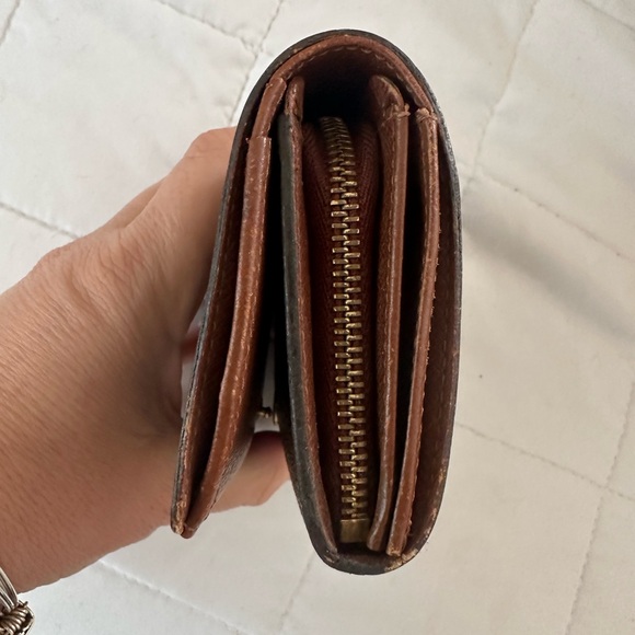 AUTHENTIC LV BI FOLD - Picture 13 of 15